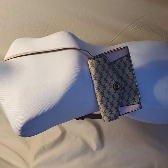 MK Light Pink Signature Belt Bag - Picture 1 of 7